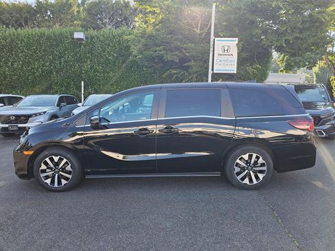 Used 2025 Honda Odyssey EX-L image 4