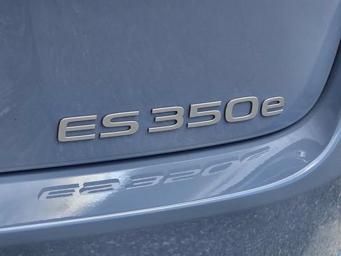 New 2026 Lexus ES 350e FWD image 31
