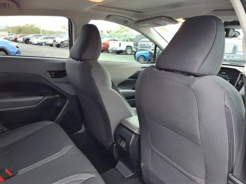 Certified 2025 Subaru Crosstrek 2.0i Premium image 21