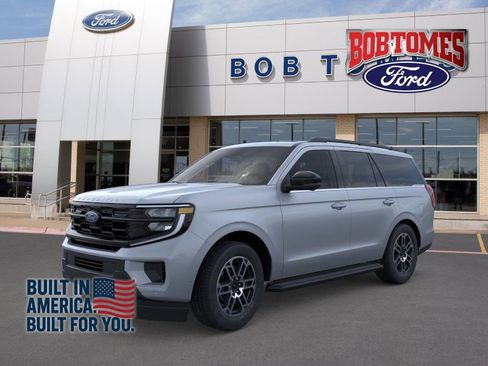 New 2025 Ford Expedition Active image 1