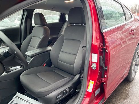 Used 2024 Chevrolet Malibu LT image 18