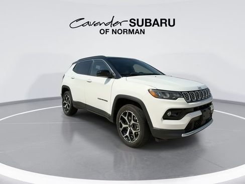 Used 2025 Jeep Compass Limited AWD/4WD image 3