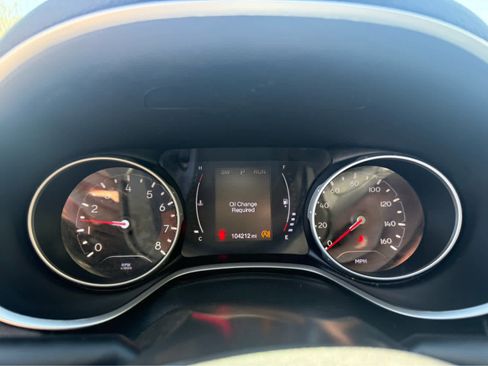 Used 2018 Jeep Compass Latitude AWD/4WD image 9