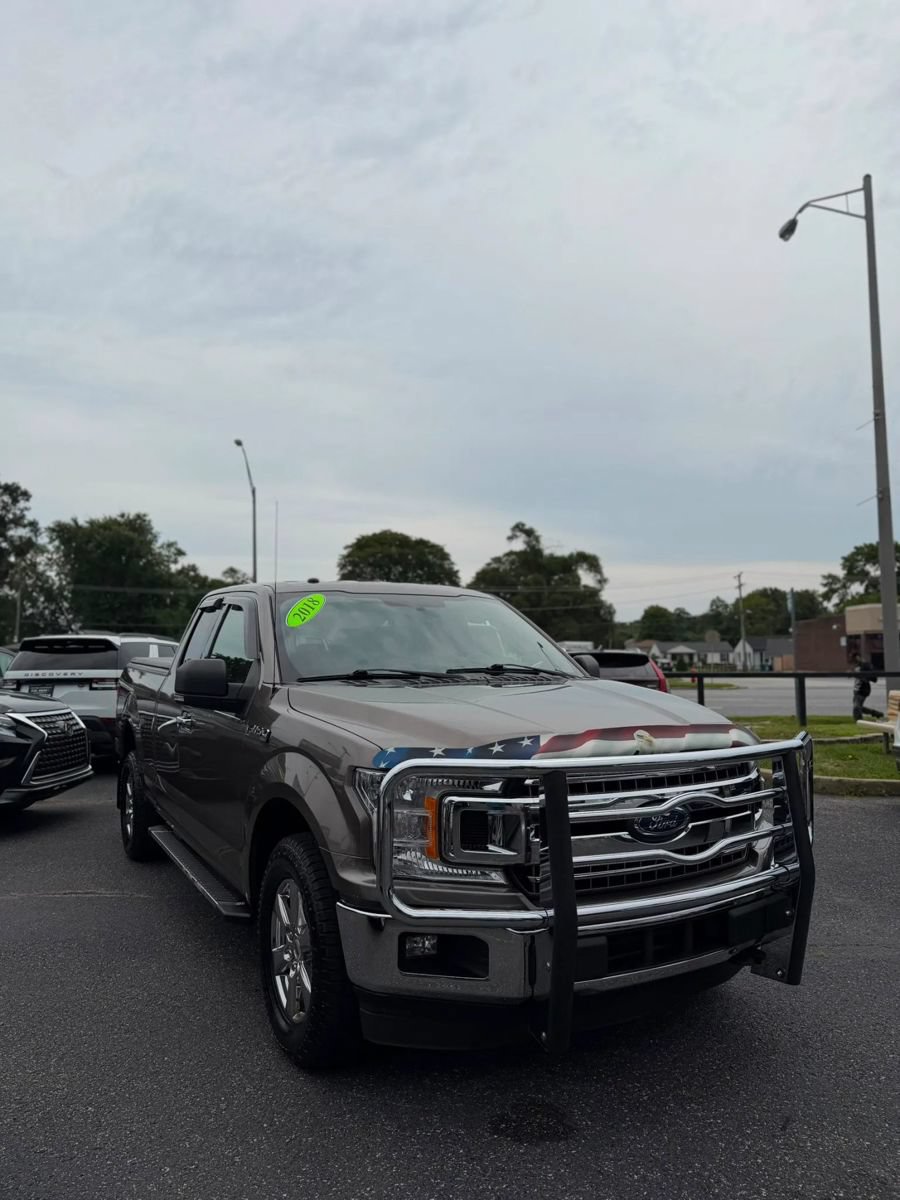 Used 2018 Ford F150 XLT w/ Equipment Group 302A Luxury AWD/4WD image 3