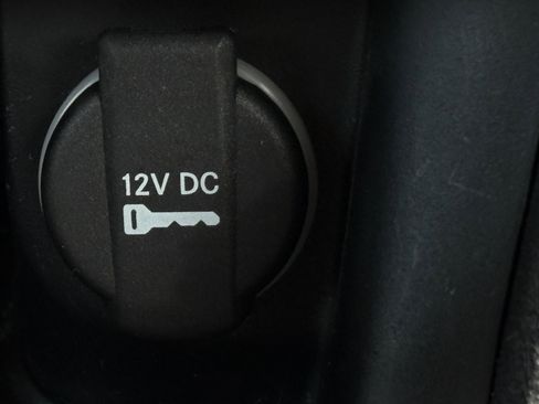 Used 2021 Dodge Charger SXT w/ Blacktop Package image 26