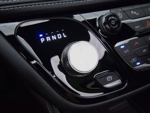 New 2026 Chrysler Pacifica Limited w/ S Appearance Package image 24