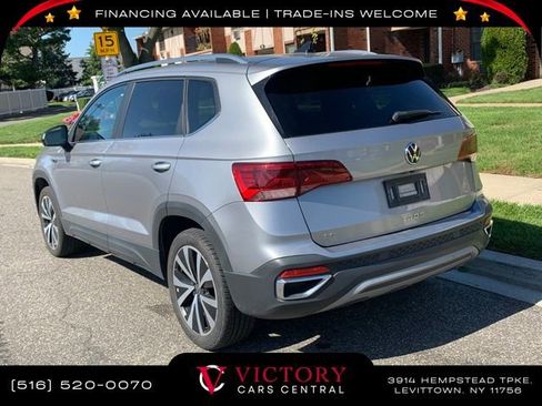 Used 2023 Volkswagen Taos SE image 6