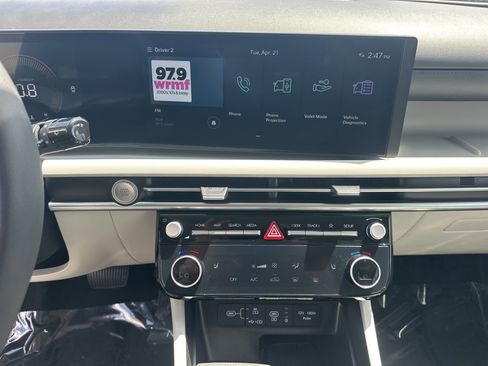 Certified 2025 Hyundai Tucson SEL FWD image 21