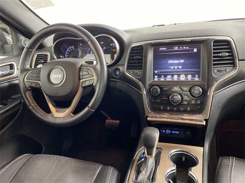 Used 2017 Jeep Grand Cherokee Limited w/ Luxury Group II image 14