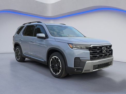 New 2026 Honda Pilot Touring image 6