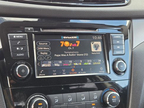 Used 2022 Nissan Rogue Sport S image 10