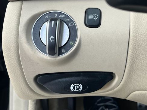 Used 2009 Mercedes-Benz SL 550 image 33