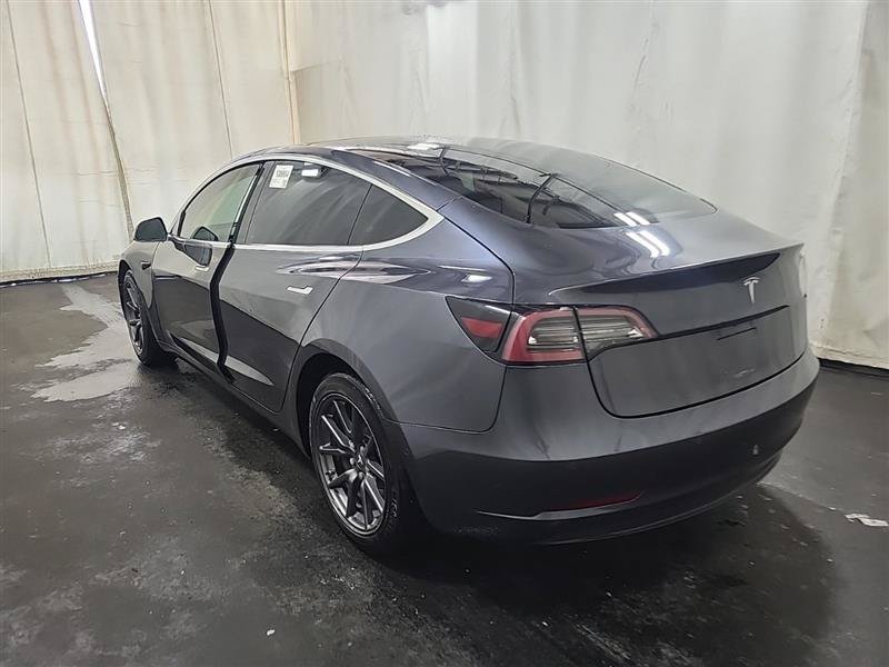 Used 2018 Tesla Model 3 Long Range RWD image 4