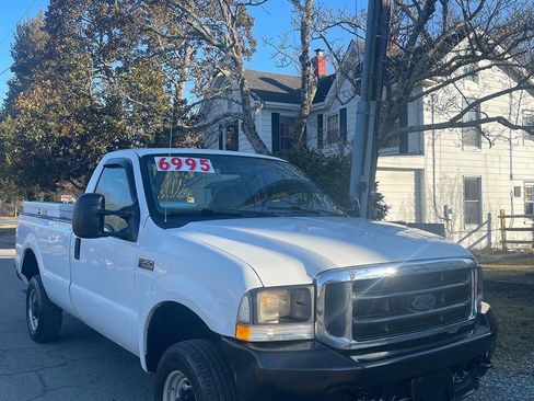 Used 2004 Ford F250 XL image 2