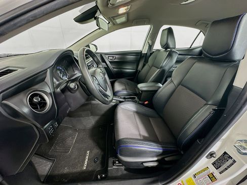 Used 2019 Toyota Corolla SE FWD image 13