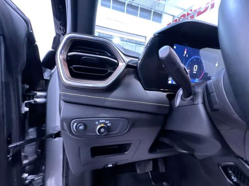 Used 2025 Chevrolet TrailBlazer ACTIV w/ Convenience Package image 16