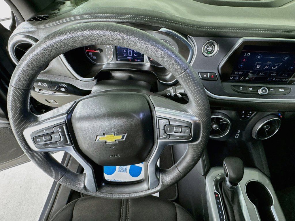 Used 2021 Chevrolet Blazer LT FWD image 13