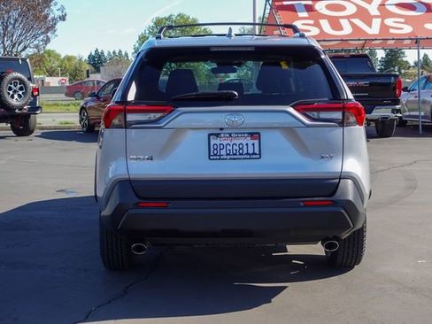 Certified 2020 Toyota RAV4 XLE w/ Convenience Package image 10