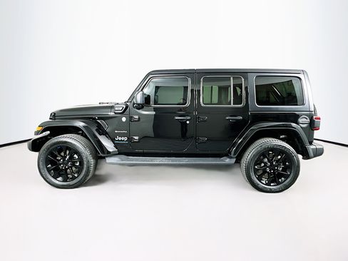 Used 2023 Jeep Wrangler Sahara w/ Cold Weather Group image 4