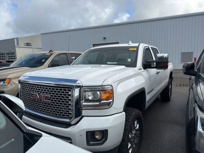 Used 2016 GMC Sierra 2500 Denali w/ Duramax Plus Package