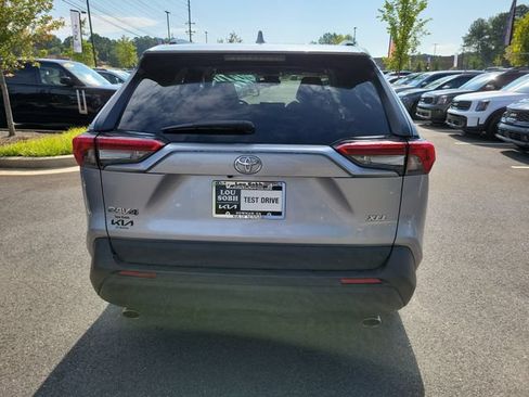 Used 2021 Toyota RAV4 XLE FWD image 5