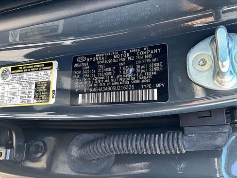 Used 2025 Hyundai Kona SE FWD image 31