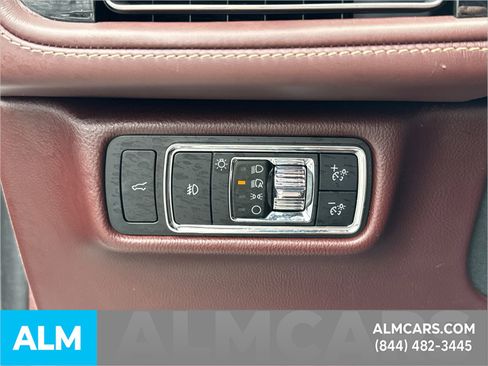 Used 2023 Lincoln Aviator Black Label w/ Class IV Trailer Tow Package image 39