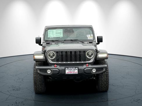New 2026 Jeep Gladiator Rubicon w/ Steel Power Dome Hood Package AWD/4WD image 9
