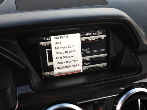 Used 2014 Mercedes-Benz GLK 350 4MATIC image 31