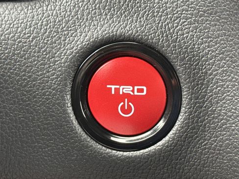 Used 2025 Toyota Sequoia TRD Pro AWD/4WD image 27