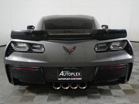 Used 2016 Chevrolet Corvette Z06 w/ 3LZ Preferred Equipment Group RWD image 8