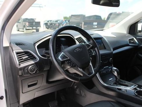 Used 2017 Ford Edge SEL w/ Canadian Touring Package AWD/4WD image 2