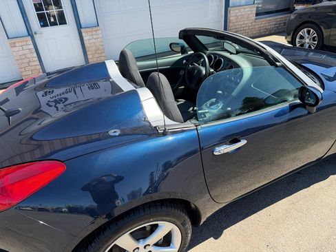 Used 2008 Pontiac Solstice Convertible w/ Preferred Package image 11