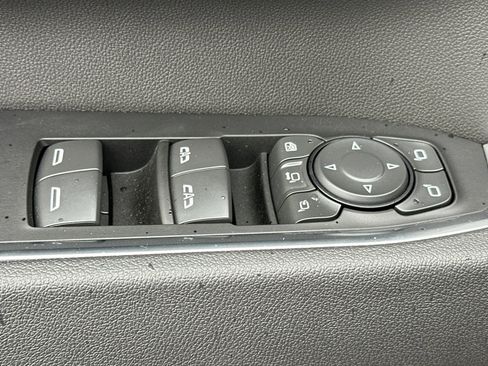 Used 2026 GMC Sierra 2500 SLT w/ SLT Premium Package image 11