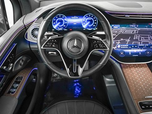 Certified 2023 Mercedes-Benz EQS 580 4MATIC SUV image 10