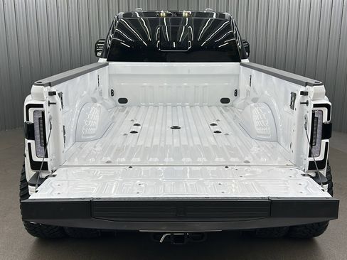 Used 2026 Ford F450 Platinum w/ Platinum Plus Package image 18