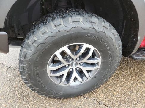Used 2018 Ford F150 Raptor w/ Equipment Group 802A Luxury AWD/4WD image 43