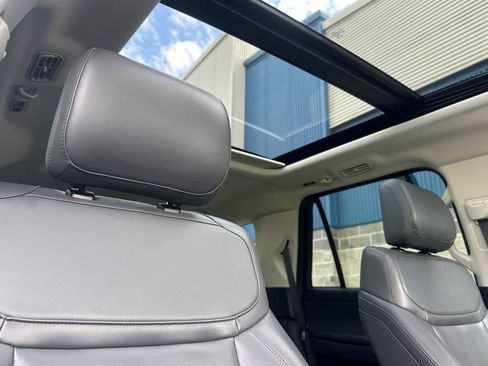 Certified 2025 Ford Expedition Active AWD/4WD image 18