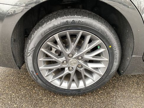 Used 2018 Lexus ES 350 w/ Premier Package image 16