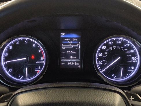 Used 2018 Toyota Camry SE image 23