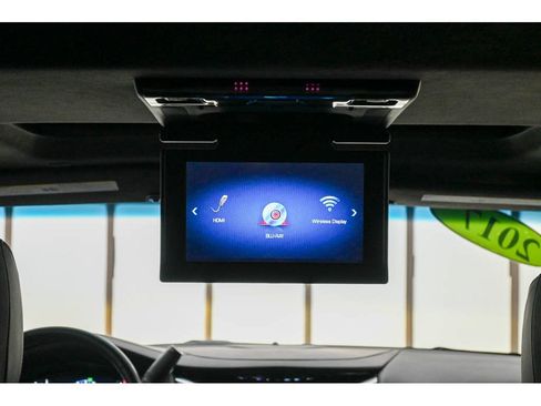 Used 2017 Cadillac Escalade Platinum AWD/4WD image 34