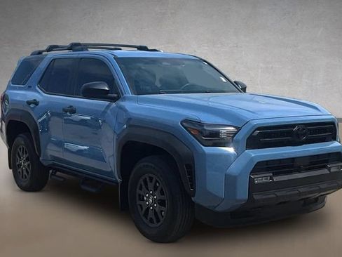 Used 2025 Toyota 4Runner SR5 AWD/4WD image 8