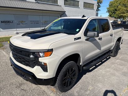 New 2026 Chevrolet Silverado 1500 Custom Trail Boss w/ Dark Appearance Package