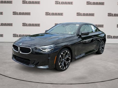Used 2025 BMW 230i xDrive Coupe w/ Convenience Package AWD/4WD image 1