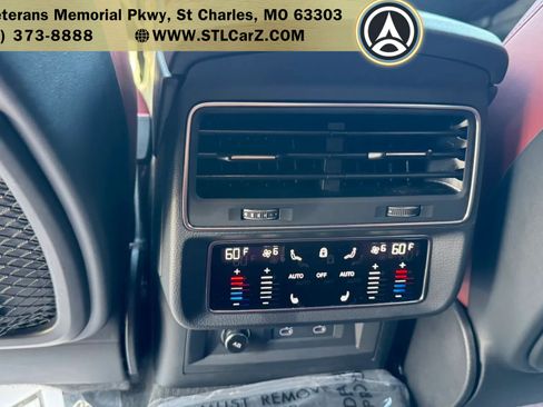 Used 2021 Audi SQ8 Prestige AWD/4WD image 17