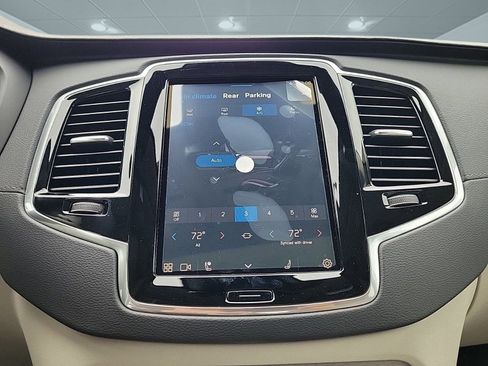 New 2024 Volvo XC90 T8 Ultimate w/ Protection Package Premier image 30