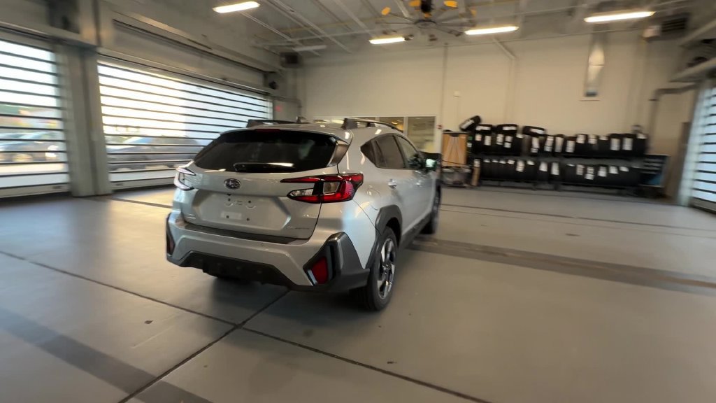 Used 2025 Subaru Crosstrek 2.5i Limited AWD/4WD image 10