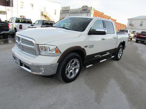 Used 2017 RAM 1500 Laramie image 7