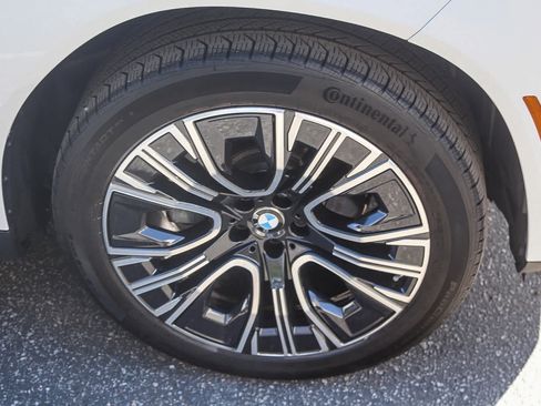 Used 2025 BMW X3 xDrive30i w/ Convenience Package image 9