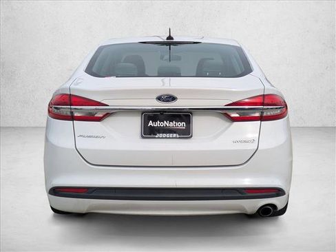 Used 2018 Ford Fusion S image 7